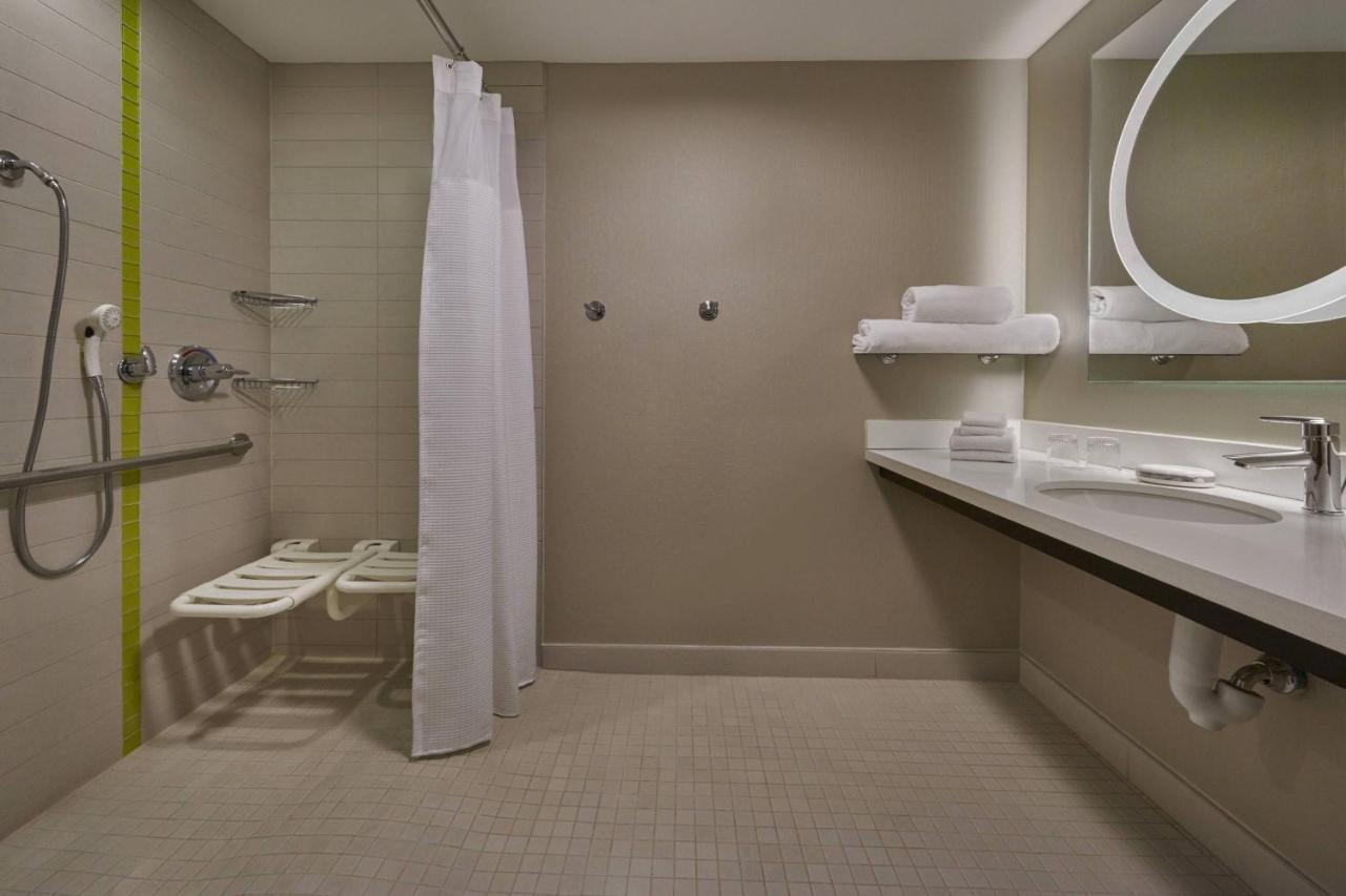 Springhill Suites By Marriott Toronto Vaughan Exteriör bild