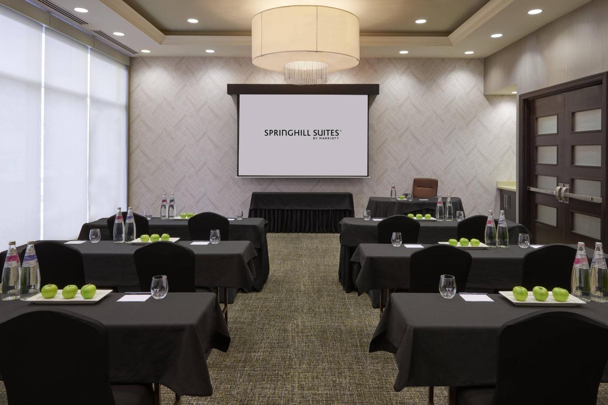 Springhill Suites By Marriott Toronto Vaughan Exteriör bild