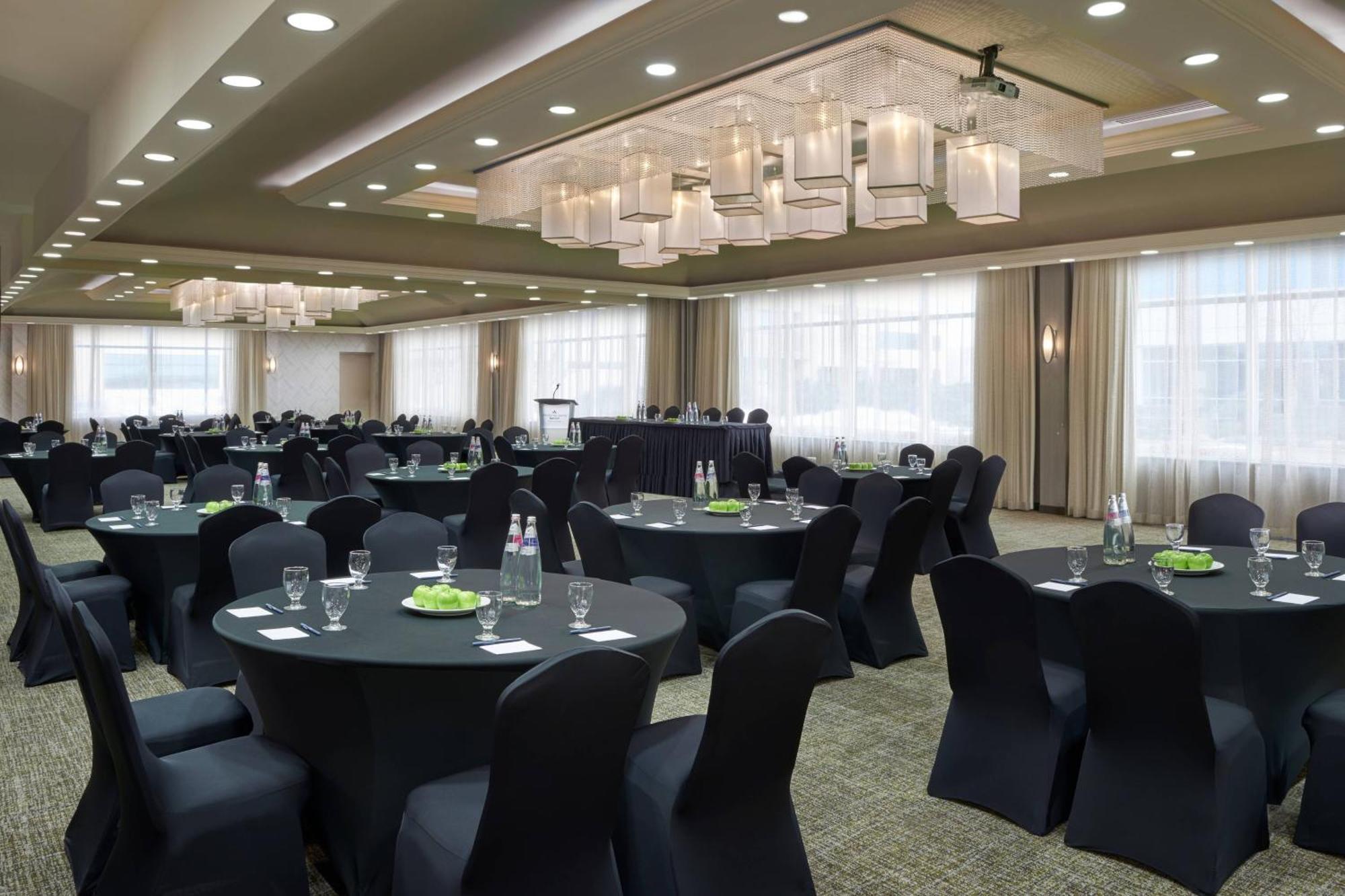Springhill Suites By Marriott Toronto Vaughan Exteriör bild